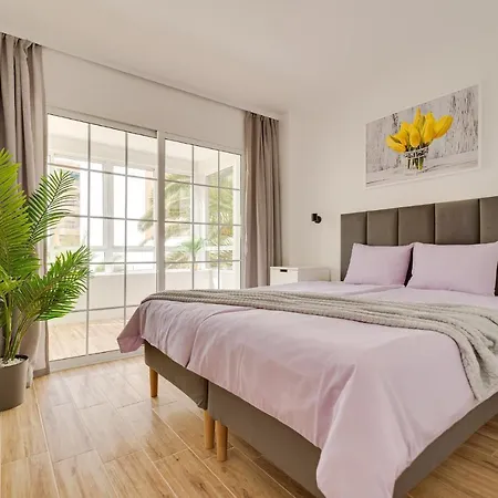 Palm Beach-el Palmeral * تورّيفيِخا